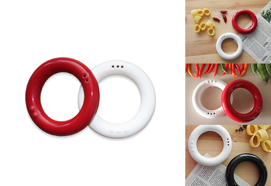 The FelFel salt and pepper shaker rings gift