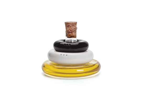 The table set gift by Peleg Design